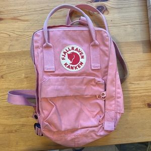 Fjallraven Kanken Backapack